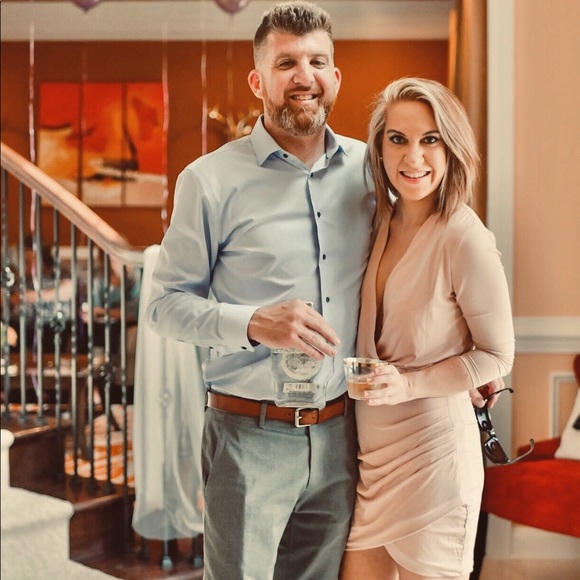 Meet your Posher, Maura - Picture 1 of 1